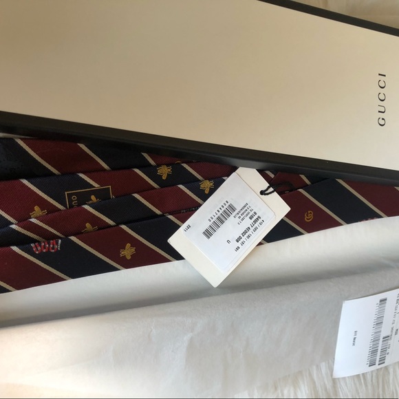 Gucci Men’s Bordeaux And Blue Symbols Motif Silk Tie - Picture 4 of 7